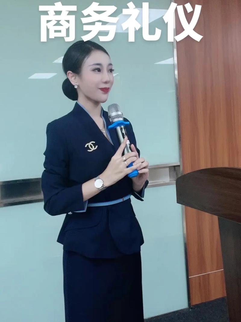 从产品到服务，从服务到体验 保险行业商务礼仪与会展服务的新融合